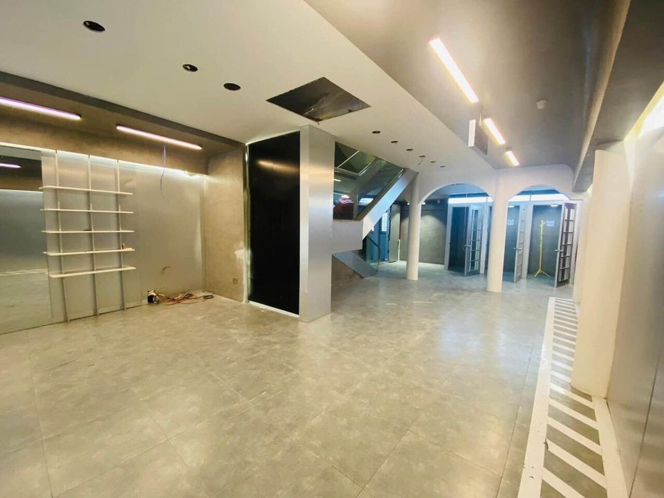 Cho thuê Nguyên Căn MT 6m Huỳnh Văn Bánh, P.12, Quận Phú Nhuận